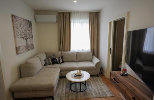 Leon Apartment | Stan na dan Bulevar