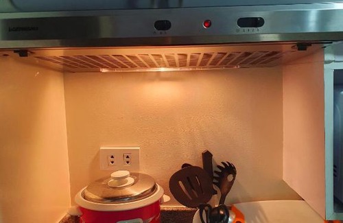 Silang Hotel | Stanford Suites 2 South Forbes Condo - Staycation