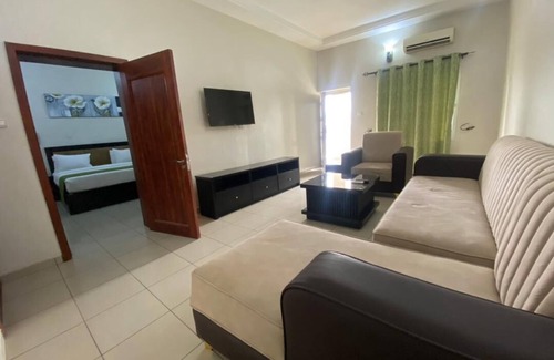 Gwarinpa Estate Bed & Breakfast | Stanzel Grand Resort
