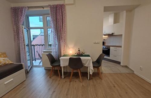 Golcuv Jenikov Apartment | Star #3C315