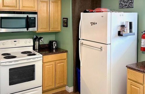 Norman's Cove-Long Cove House | Starboard suite @ The Homestead Oceanfront