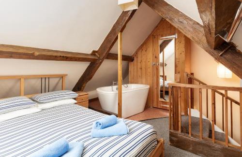Whitby House | Starfish Cottage