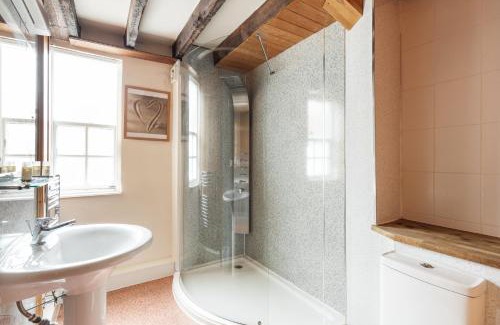 Whitby House | Starfish Cottage