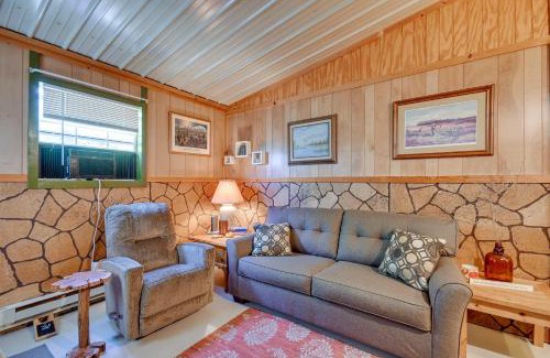Crowell House | Stargaze, Hike and Kayak Cabin Near Copper Breaks!