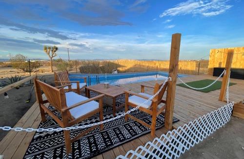 Yucca Valley House | Stargazer Ranch - Tranquility on 2 acres with Large Private Pool, Fire Pit, Yoga Room, Telescope for Stargazing, BBQ, 50in Roku SmartTV