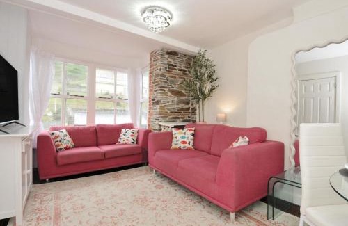 Trebarwith Strand Apartment | Stargazy