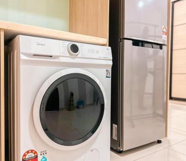 Masai Apartment | Starry x 4 pax Studio Room FREE Netflix and wifi