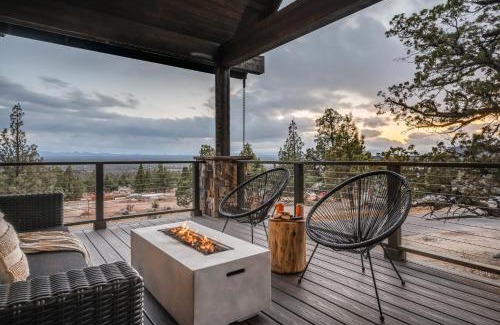 Powell Butte House | Starview at Brasada Ranch Resort by AvantStay Stunning Home w HotTub Close To World Class Golf