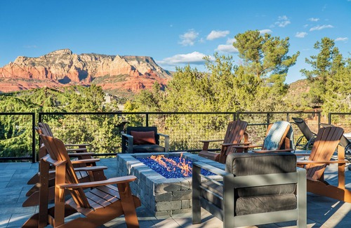 Sedona House | Starview Sedona - Wow Views! 4BR Pool Spa Firepit GameRoom Location