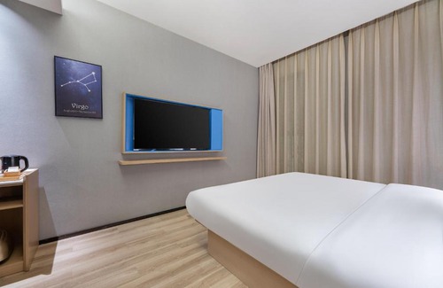 Zhonglou Shangquan Hotel | StarWay Hotel - Xi'an Bell Tower Muslim Street