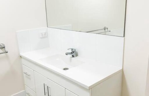 Waterford West House | Stay at Mandi’s