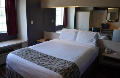Union City Hotel | Stay Express inn and Suites Atlanta Union City