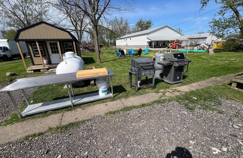 Gypsum Apartment | Stay in Paradise! Motel in Walleye Capital & close to Lake Erie Island ferries.