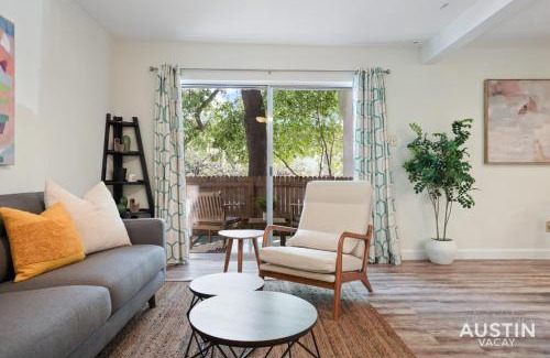 Northwest Hills Village House | Stay Longer in Austin King Suite and Poolside Fun!