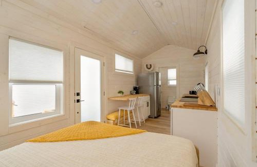 Alberta Arts District Apartment | Stay Portland - The Tiny Oasis Steps to Local Coffee & Restaurants