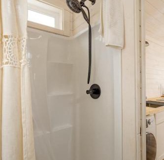 Alberta Arts District Apartment | Stay Portland - The Tiny Oasis Steps to Local Coffee & Restaurants
