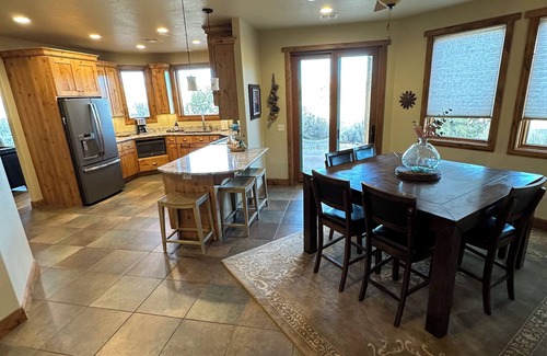 Cannonville House | STAY SATORI ✨ Private desert oasis. Near Bryce Canyon & Escalante Ut.