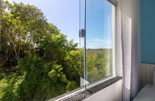 Taperapua Beach Apartment | Stay With Pool Just Minutes From the Beach - CCR