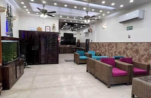 Paharganj Hotel | Staybook Atlanta@New Delhi Railway Stationn