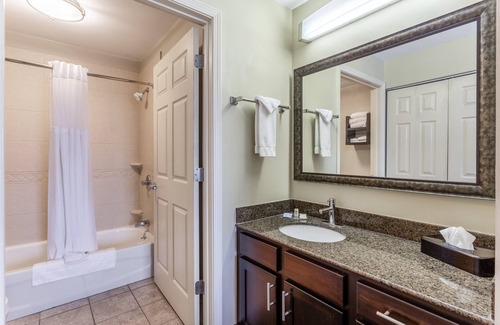Davenport Hotel | Staybridge Suites Davenport by IHG