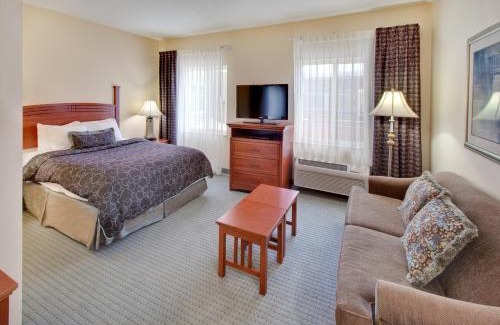 Fargo Hotel | Staybridge Suites Fargo by IHG