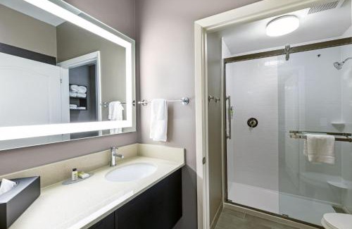 Humble Hotel | Staybridge Suites - Houston IAH Airport East by IHG