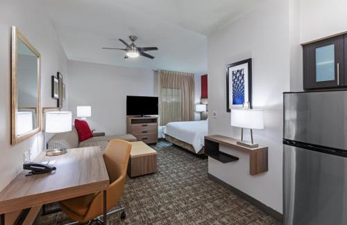 Humble Hotel | Staybridge Suites - Houston IAH Airport East by IHG
