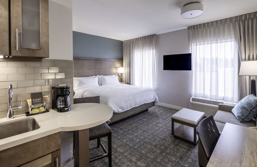 Montgomery Hotel | Staybridge Suites Montgomery - Downtown by IHG