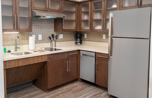 Lake Arbor Hotel | Staybridge Suites Washington DC East - Largo by IHG