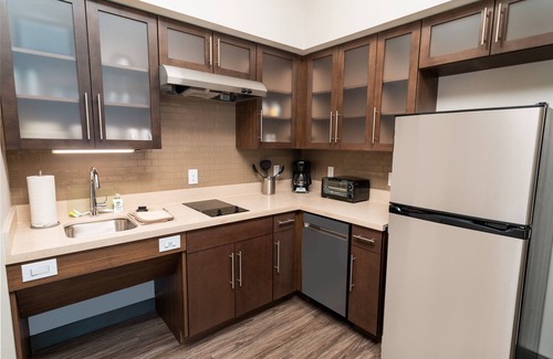 Lake Arbor Hotel | Staybridge Suites Washington DC East - Largo by IHG