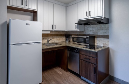 Wilmington Hotel | Staybridge Suites Wilmington E by IHG