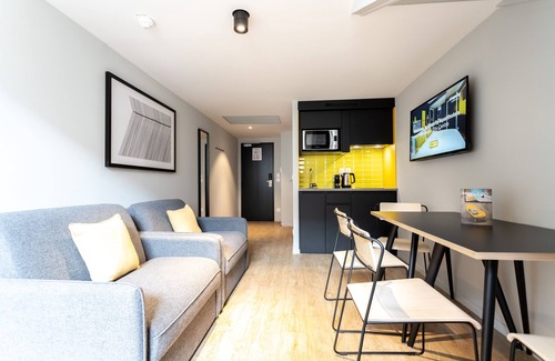 Capucins - Victoire Apartment | Staycity Aparthotels, Bordeaux City Centre