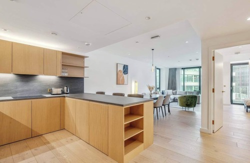 St. Pancras and Somers Town Apartment | StayCozy at King's Cross