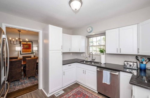 Roselawn Finance House | StayGarden | Kenwood