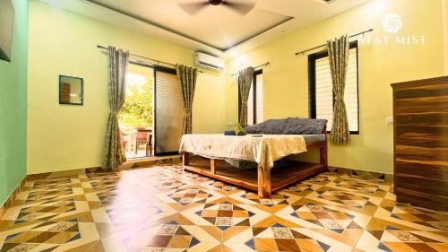 Nagaon Villa | StayMist - Ocean Lemon Pool Villa with Jacuzzi