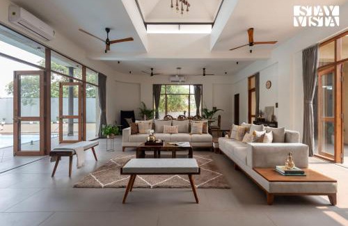 Awas Villa | StayVista at Casa Frangipani - Lawn & BBQ