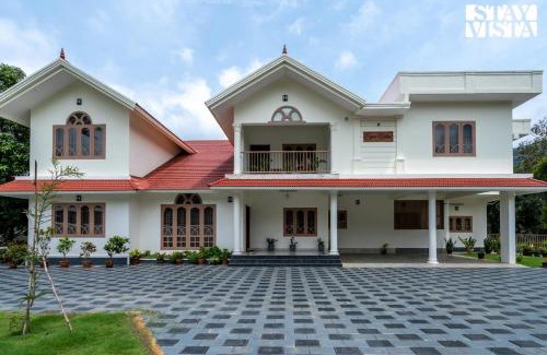 Bison Valley Villa | StayVista at Spice Notes - Breakfast Included