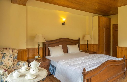 Chaupal Villa | StayVista at The Brook