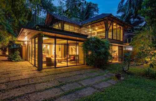 Kozhikode Villa | StayVista at Toya Toya River View