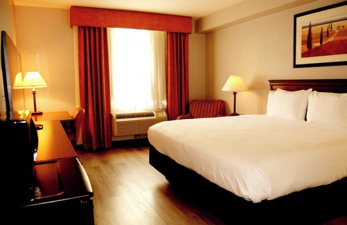 South London Hotel | Staywell Inn & Suites