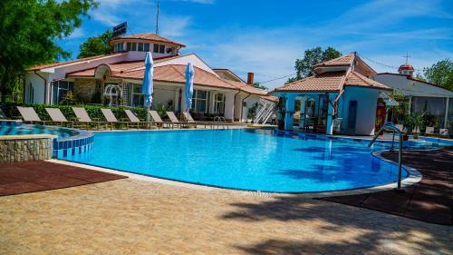 Nufaru House | Steaua Apelor Family Resort