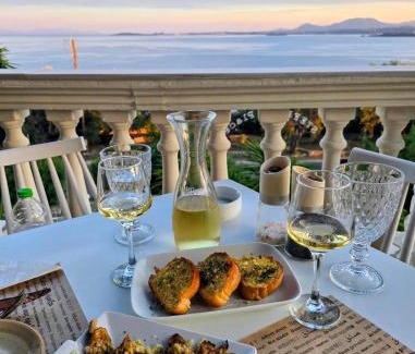 Pirgi Apartment | Stefanosplace ApartHotel Sea View