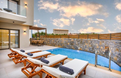 Gouves Villa | Stefi Villas - Deluxe Pool Bliss Retreats