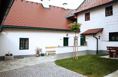 Randegg Apartment | Stein im Holz