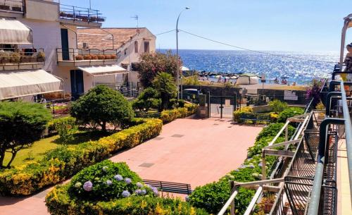Sant'Anna Apartment | STELLA MARINA Beach&Pool Catania Taormina Etna District