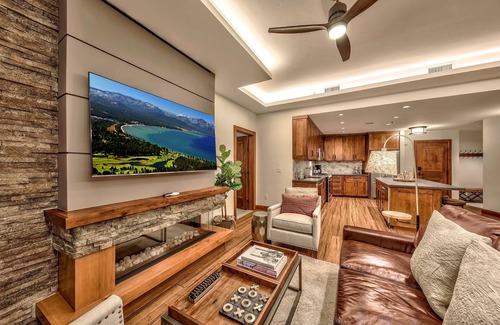 Lakeside Park Condo | Steps From Heavenly Village & Gondola-luxury 3br 3 Bedroom Condo by RedAwning