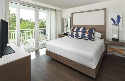 Rock Harbor Hotel | Steps from the Ocean! 2 Units, Pets Allowed, Outdoor Pool!