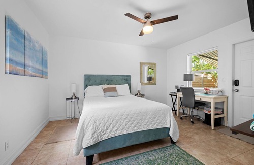Boca Raton House | Steps to the beach! Secluded,! Private patio! Book now for season!