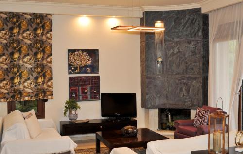 Kalambaka Villa | Stergios Garden House