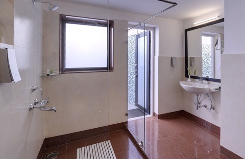 Mocha Hotel | Sterling Kanha